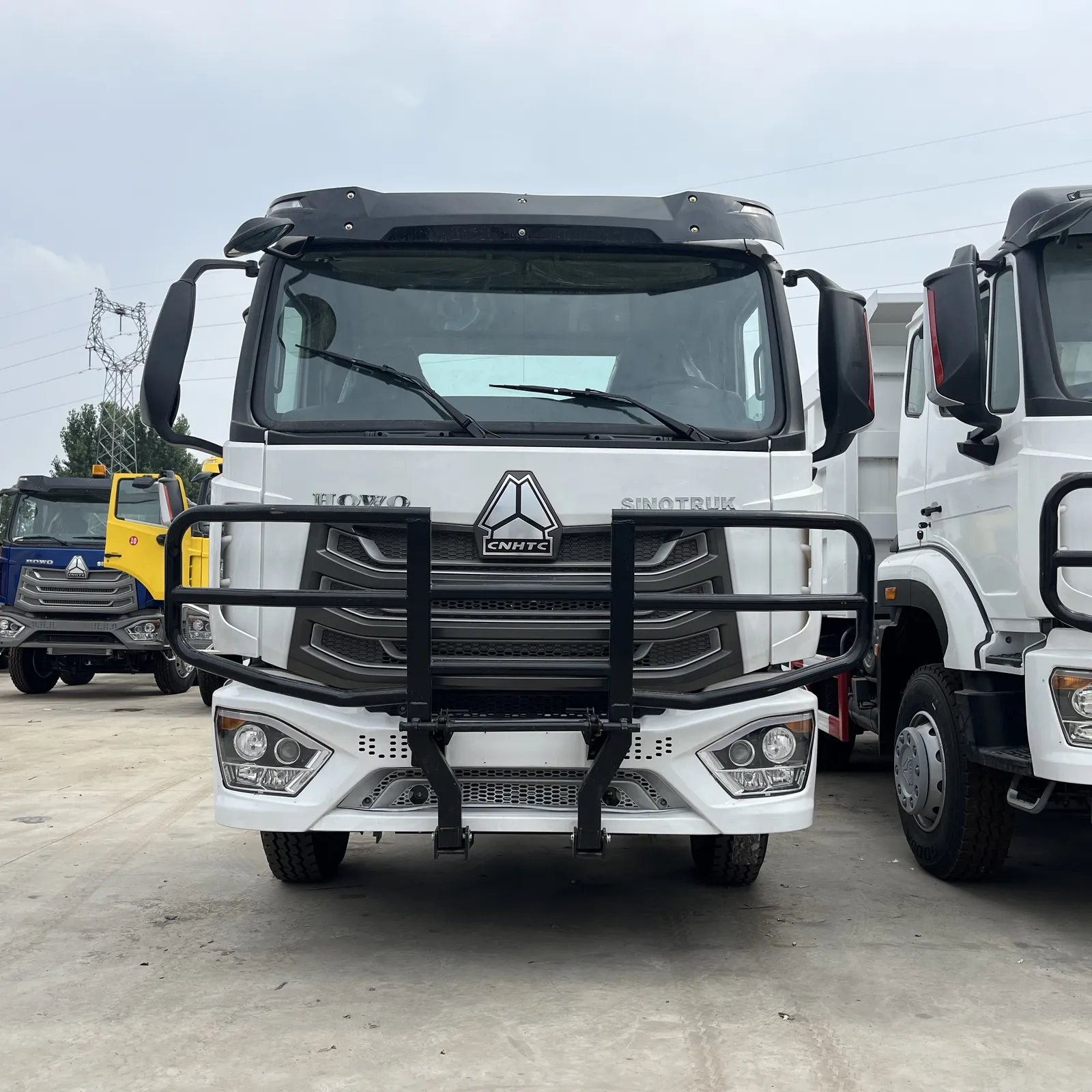 Used HOWO NX 6x4 tractor truck, front